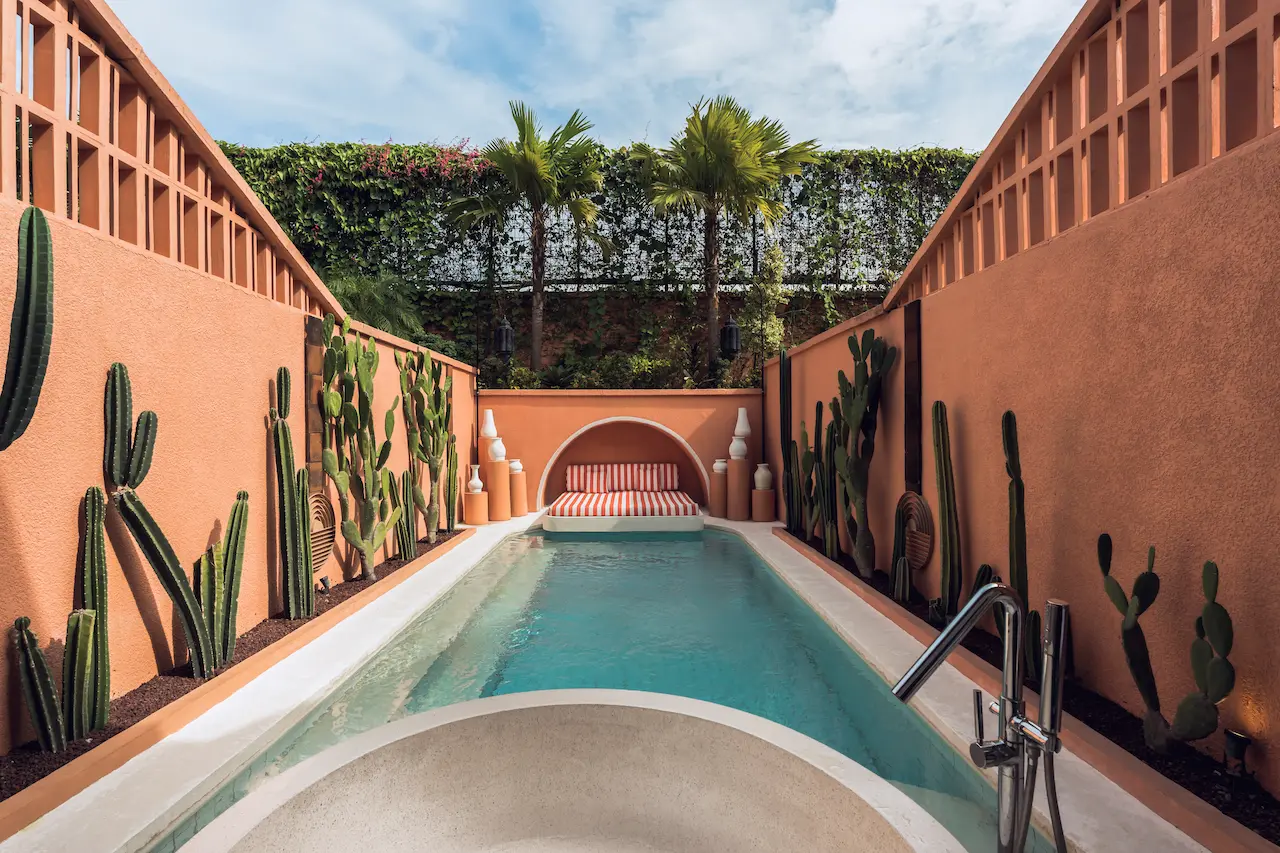 One Bedroom Villa With Private Pool and Bathtub