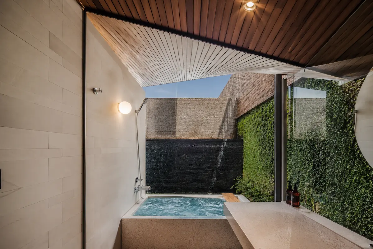 Grand One Bedroom