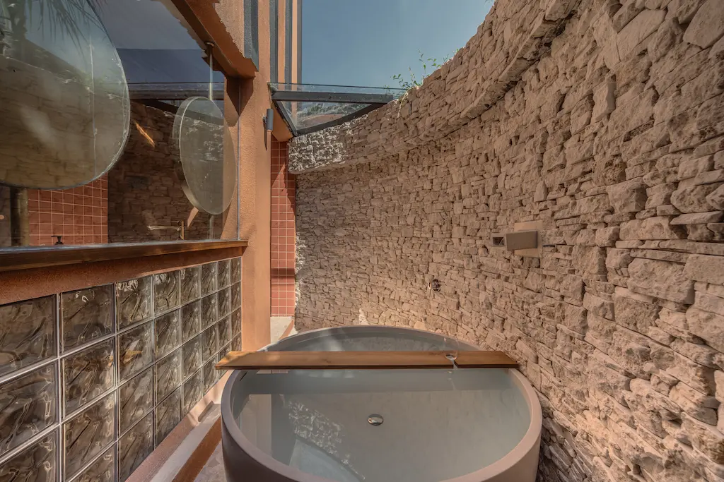 Grand One Bedroom