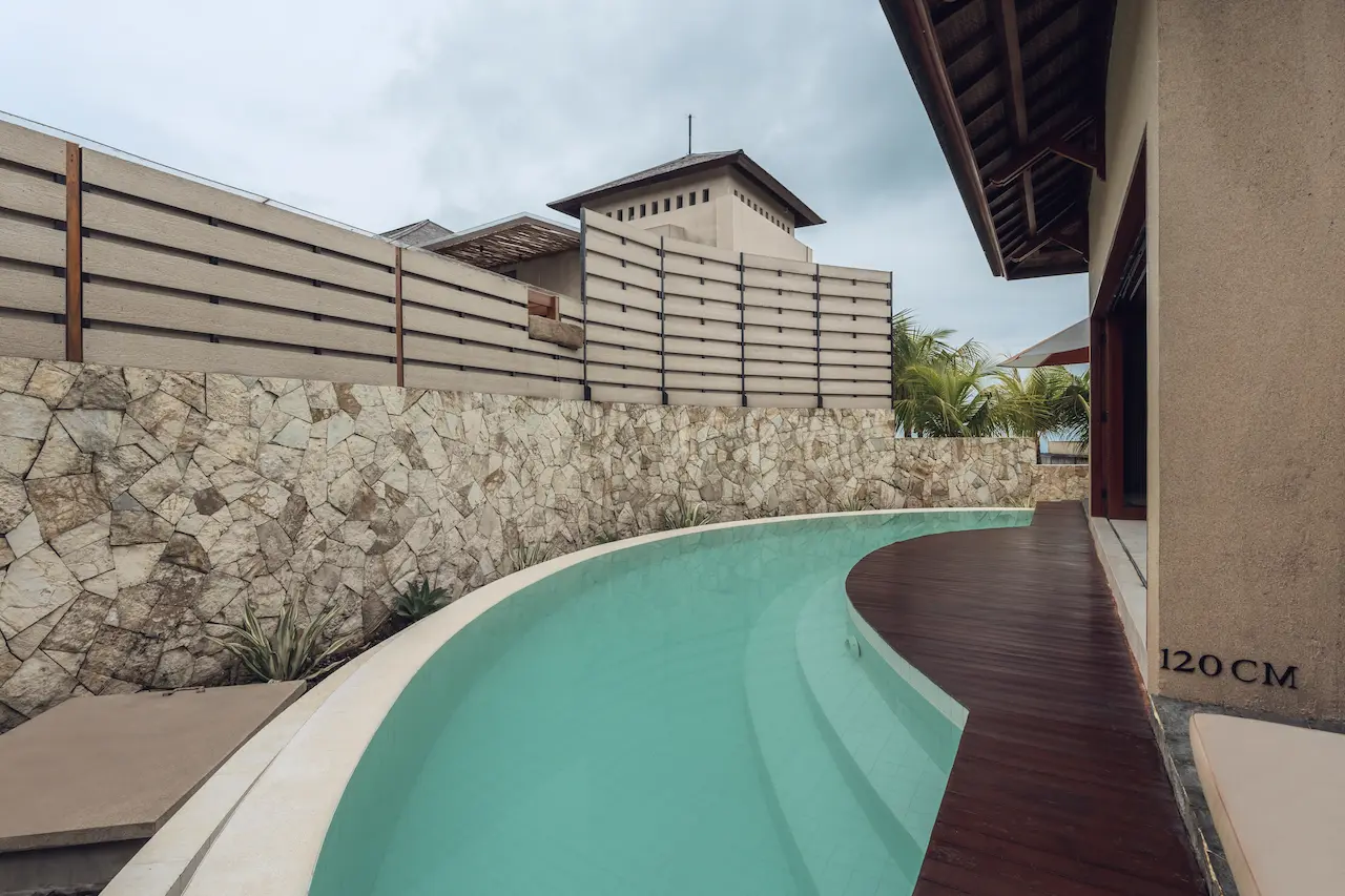 2 Bedroom Garden With Private Pool & Living Room - Adult Only