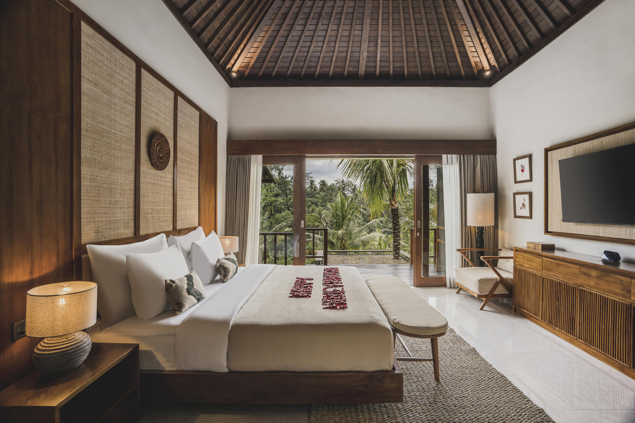 Maar Resort Photo