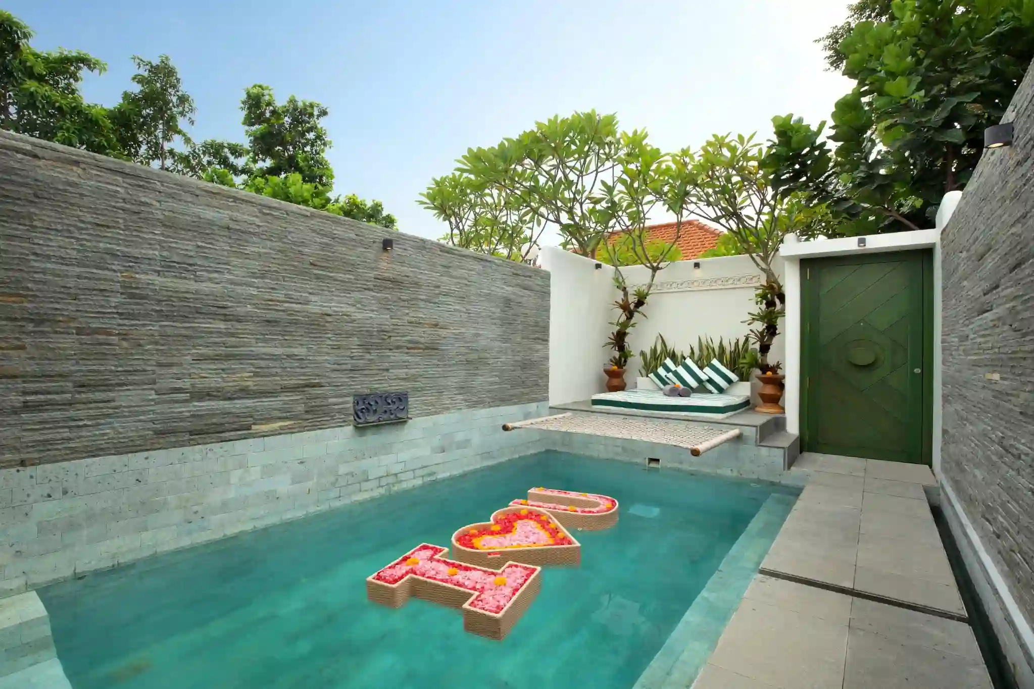 FLOWER PETAL (I LOVE U)