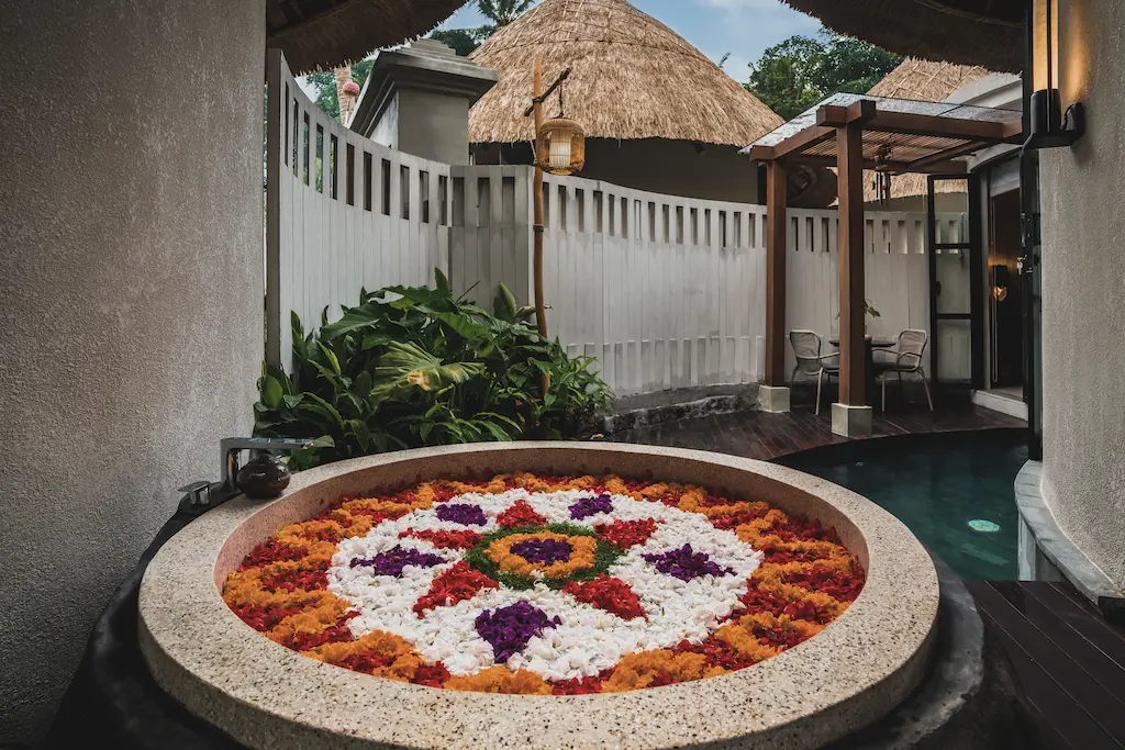 Flower Decor on Bathtub