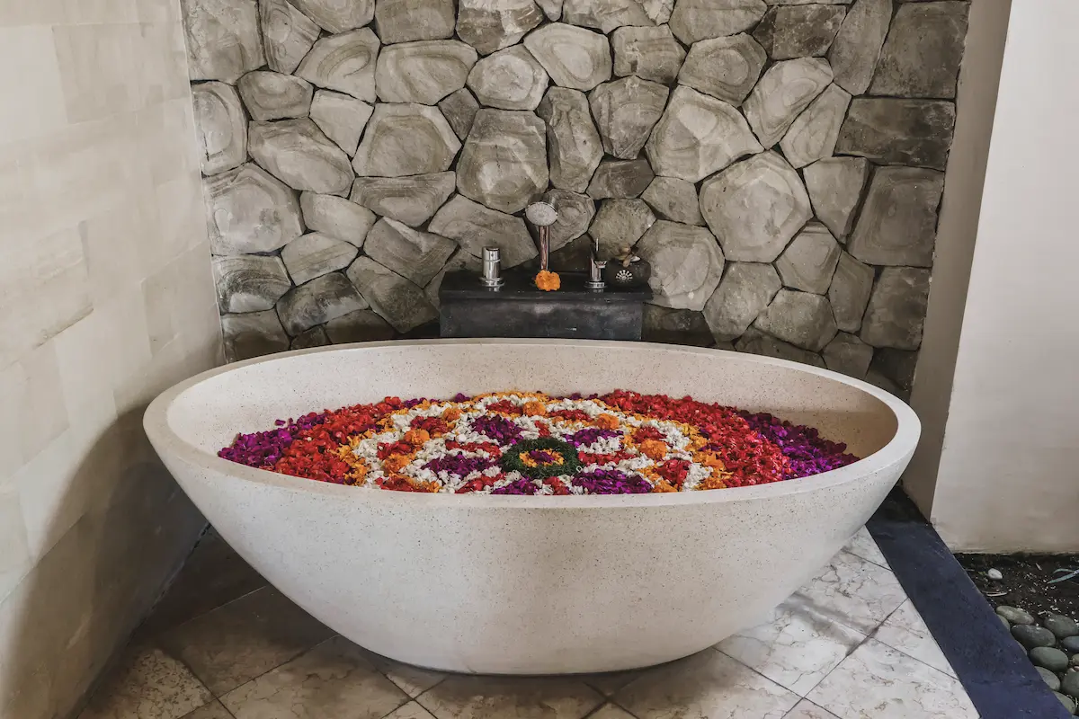 Flower Decor on Bathtub