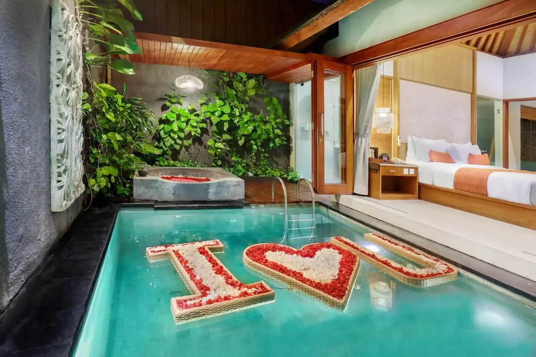 FLOWER PETAL (I LOVE U)