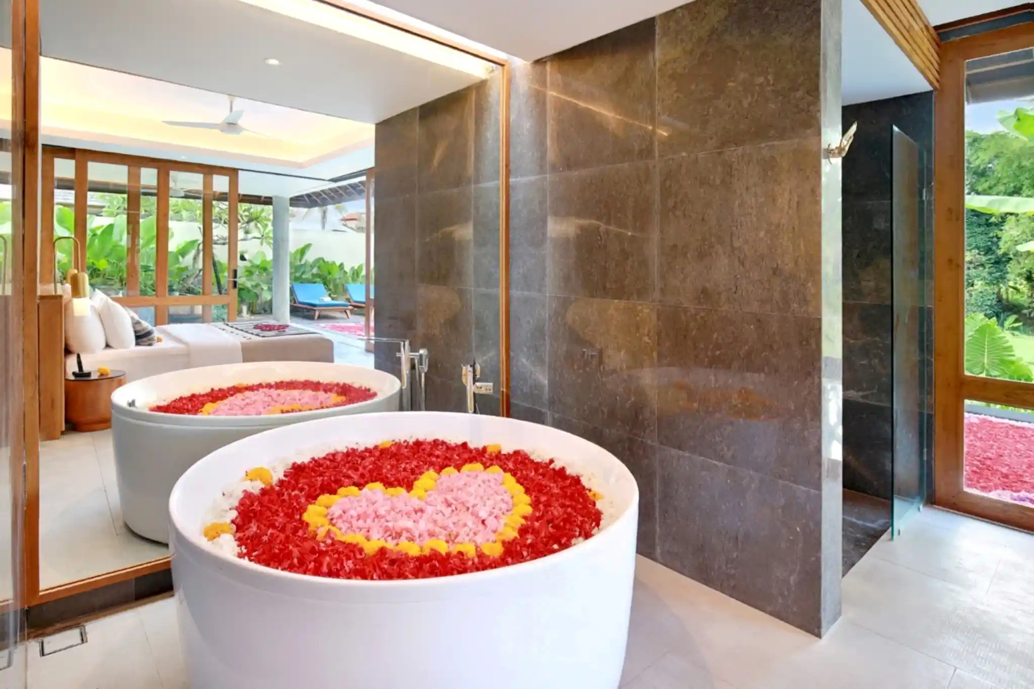 Flower Decor on Bath Tub