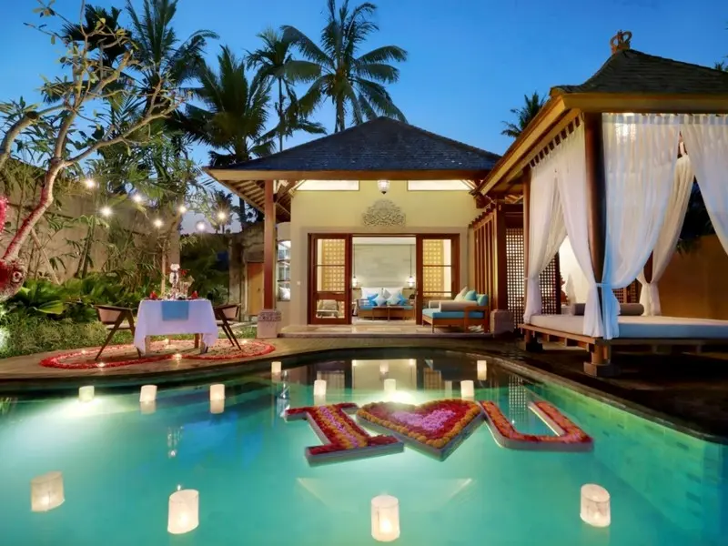 FLOWER PETAL (I LOVE YOU)